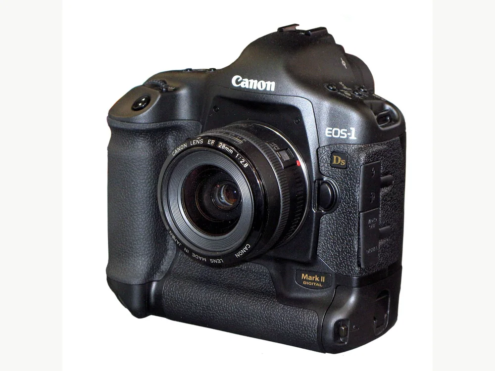 Canon EOS-1Ds Mark II