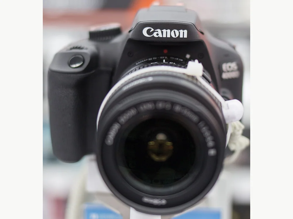 Canon EOS 4000D