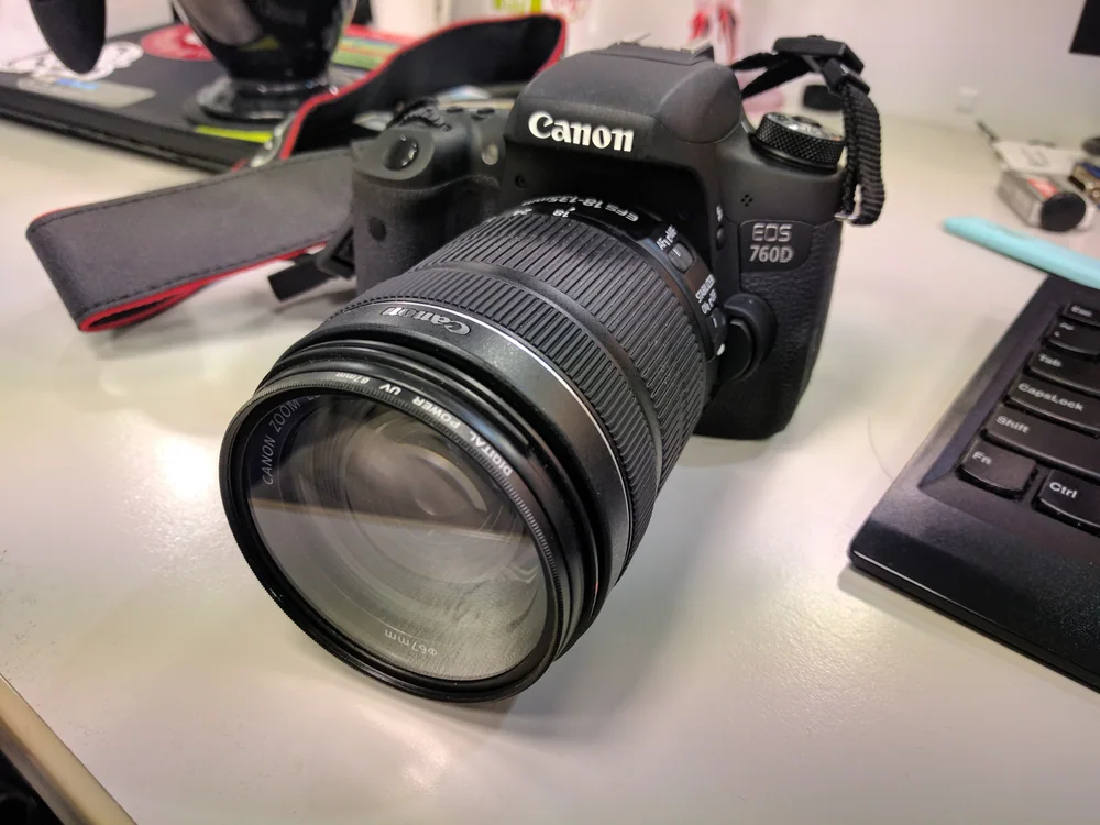 Canon EOS 760D / Rebel T6s