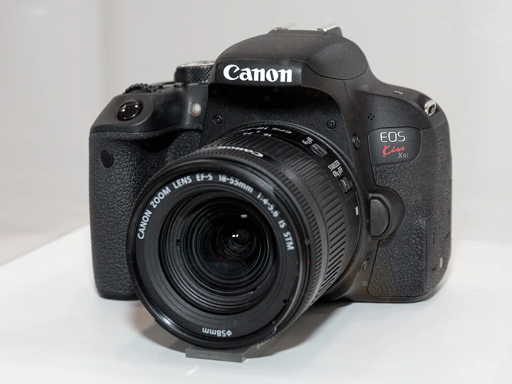 Canon EOS 800D / Rebel T7i