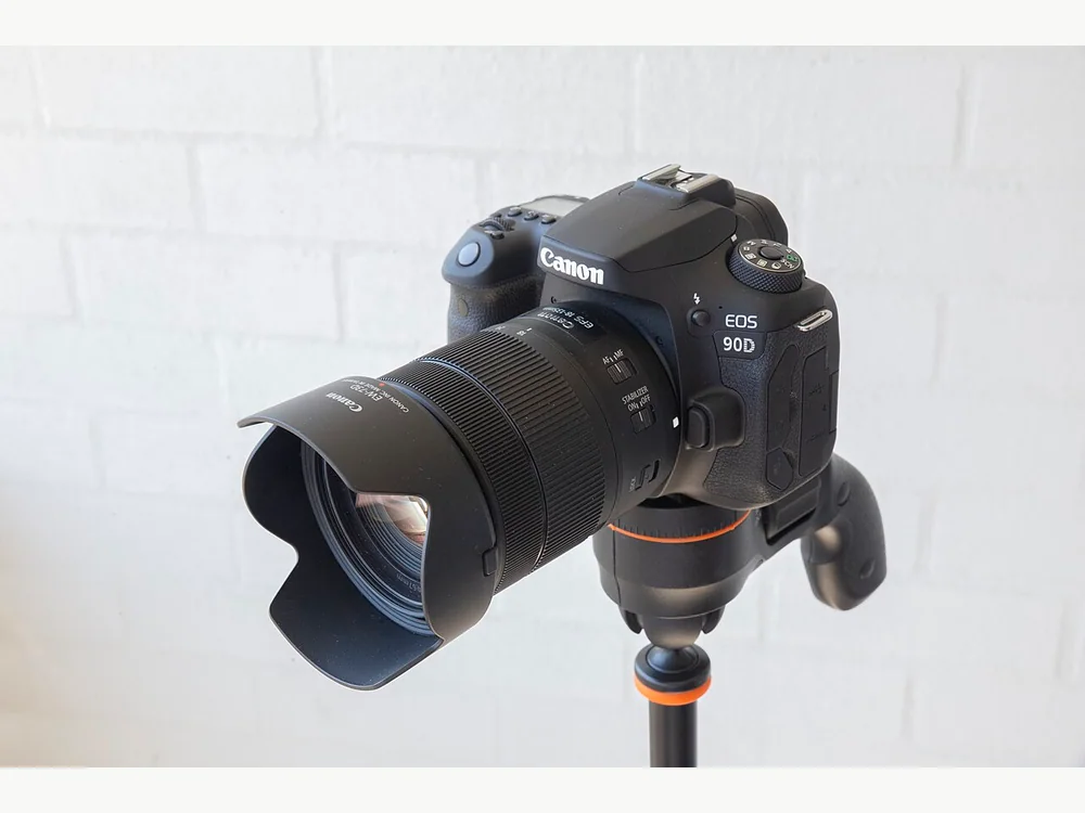 Canon EOS 90D