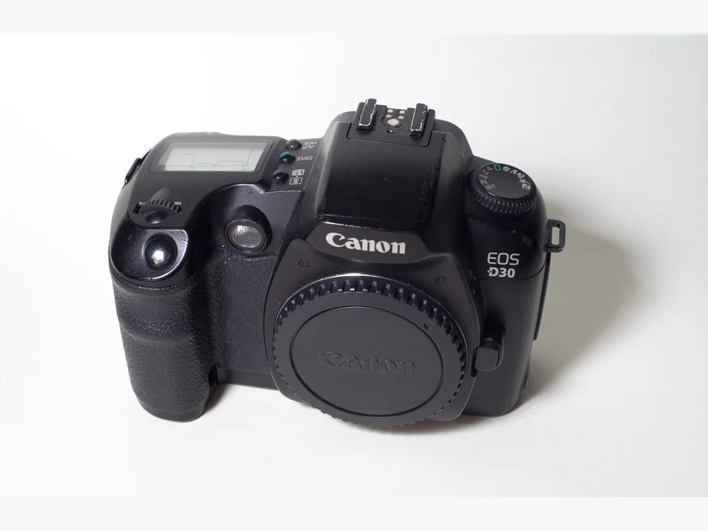 Canon EOS D30