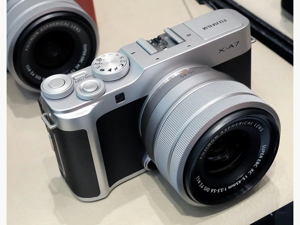 Fujifilm X-A7