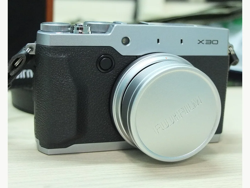 Fujifilm X30