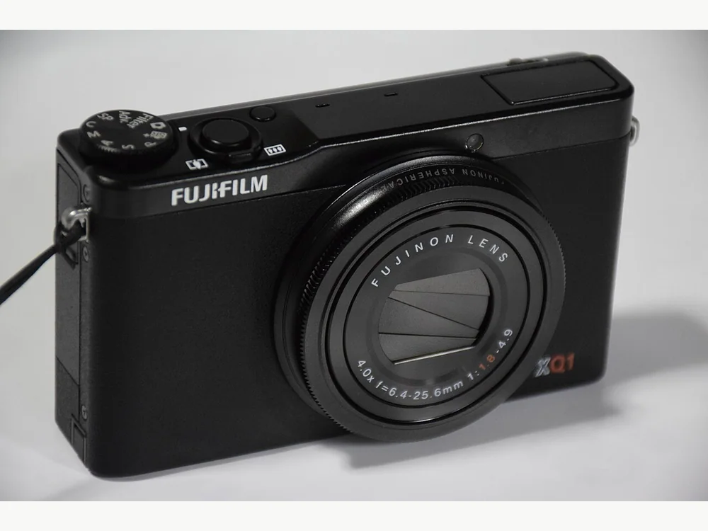 Fujifilm XQ1