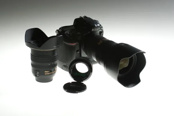 Nikon D2X