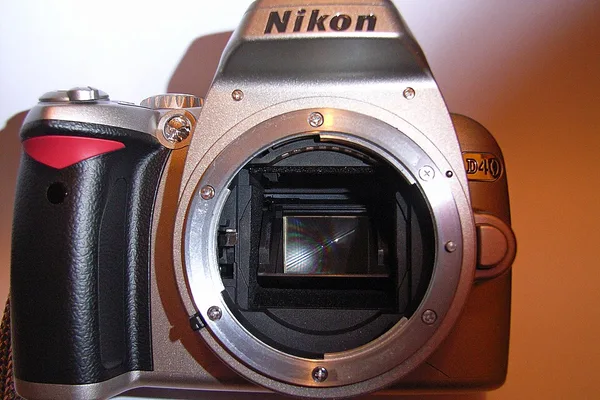 Nikon D40