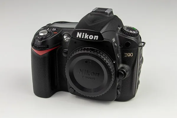 Nikon D90