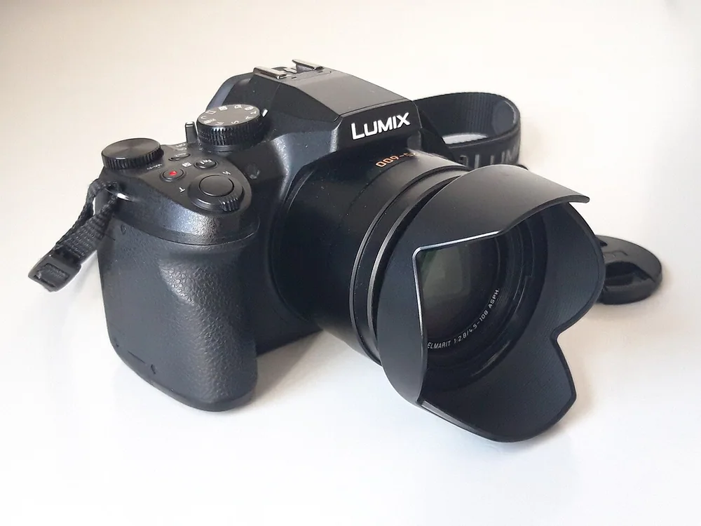 Panasonic Lumix Lumix FZ300 / FZ330