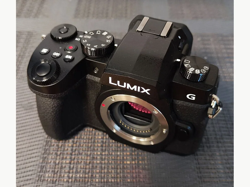 Panasonic Lumix Lumix G90 / G95