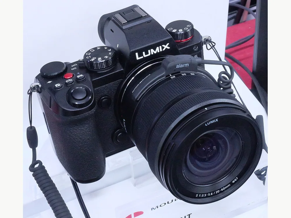 Panasonic Lumix Lumix S5
