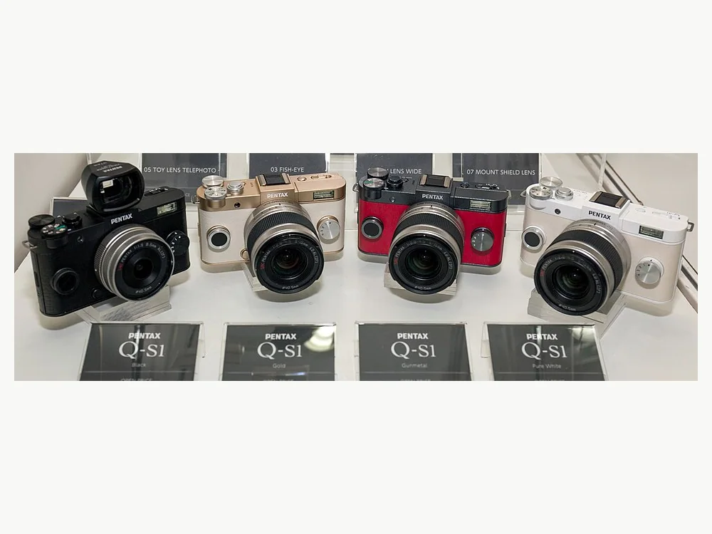 Pentax Q-S1