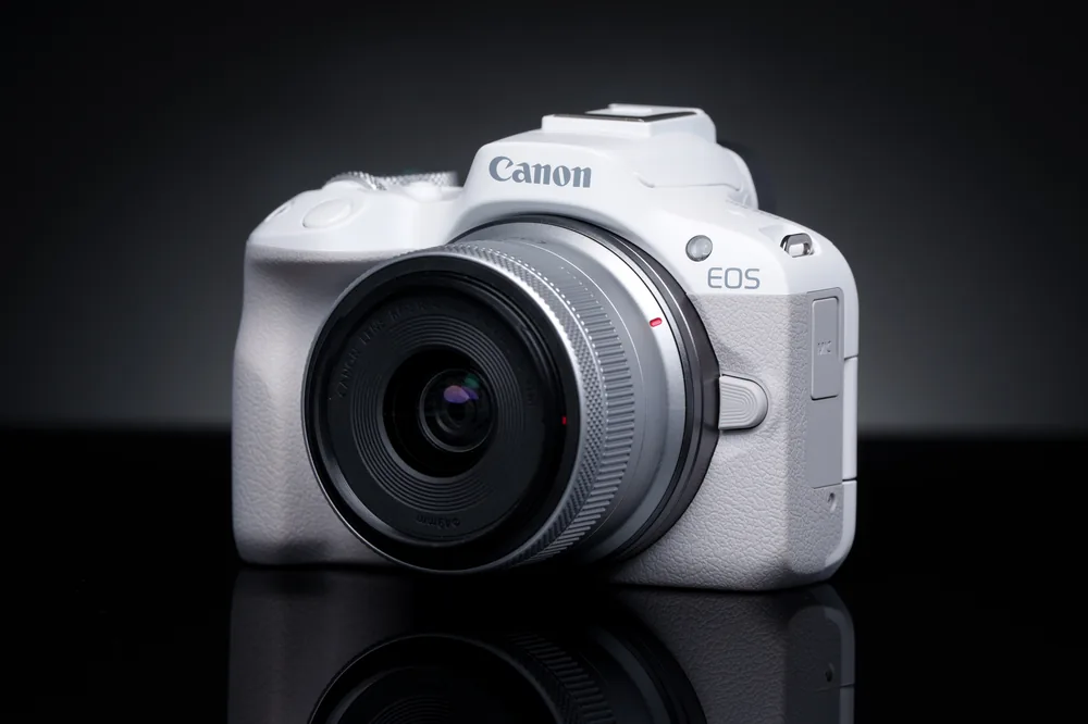 Canon EOS R50