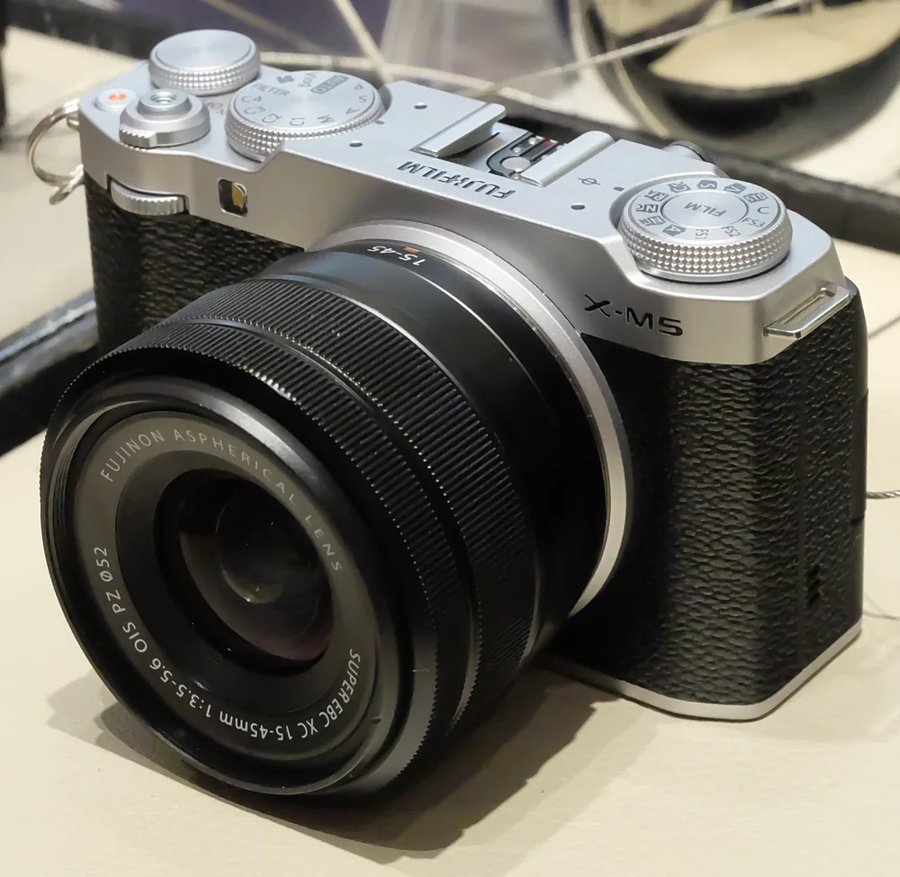 Fujifilm X-M5