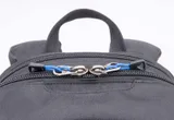 Grab-handle on top seam