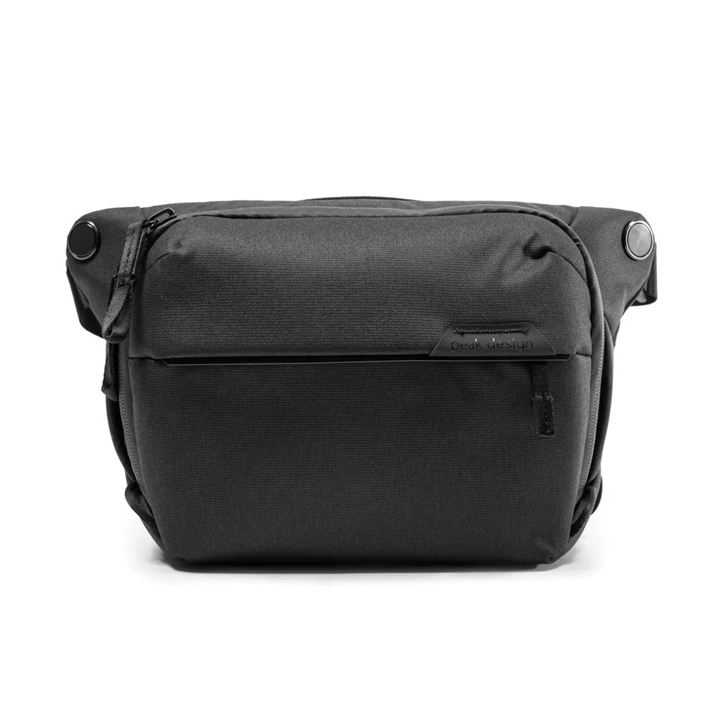 Peak Design Everyday Sling V2 6L, manufacturer photograph 1
