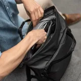 Peak Design Everyday Totepack 20L, interior view (official manufacturer image)