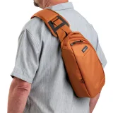Think Tank Turnstyle® 5L, manufacturer photograph 4