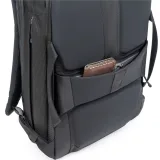 Think Tank Venturing Observer® 20L, manufacturer photograph 8