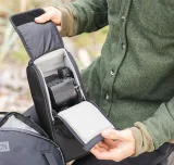 Cotton Carrier Hyker Slingbag for Camera, interior / insert view 3
