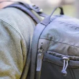 Cotton Carrier Hyker Slingbag for Binoculars, manufacturer photograph 7