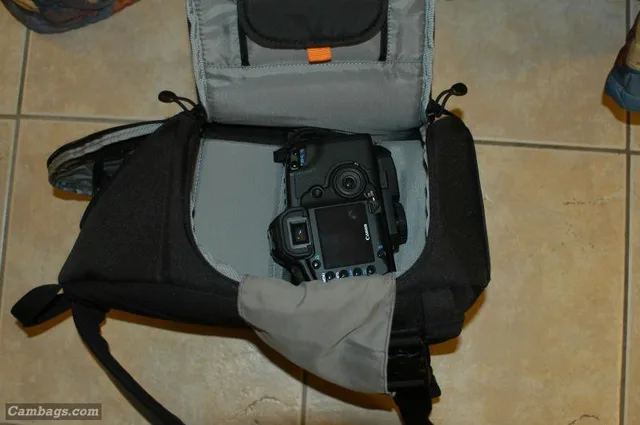 Lowepro Slingshot 300 AW, photograph by Super User, photo 2