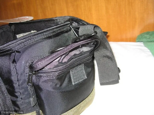 Canon 10-EG Deluxe Gadget Bag, photograph by Guest, photo 5