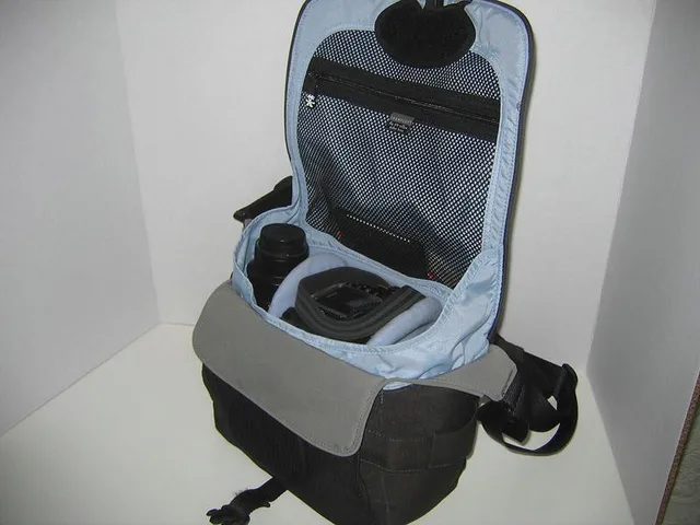 Crumpler 6 Million Dollar Home, photograph by Guest, photo 1