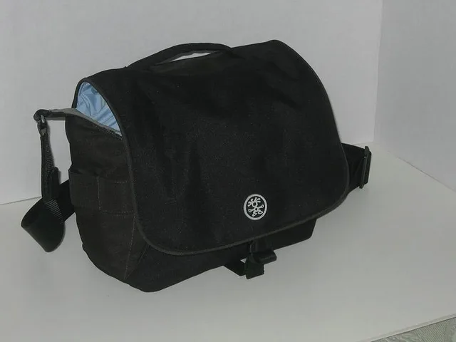 Crumpler 6 Million Dollar Home, photograph by Guest, photo 3