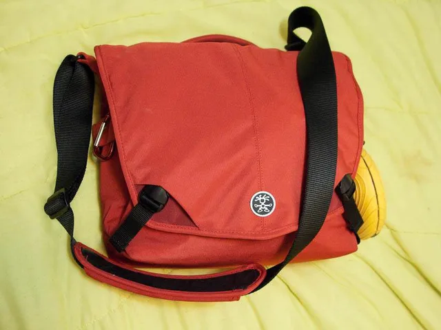 Crumpler 8 Million Dollar Home, photograph by Guest, photo 3