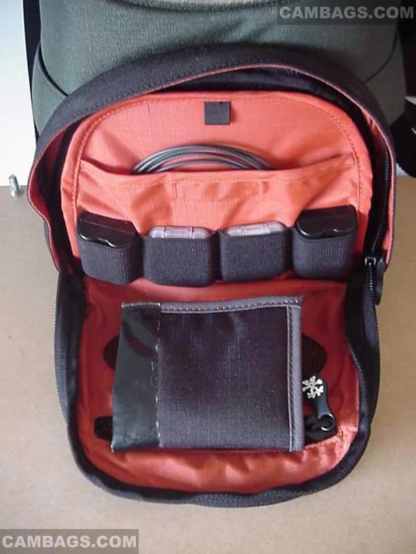 Crumpler Tallee, photograph by Guest, photo 2