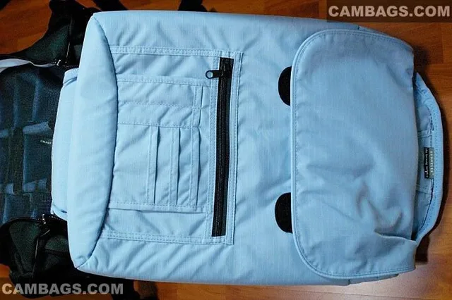 Crumpler Karachi Outpost, photograph by Guest, photo 2