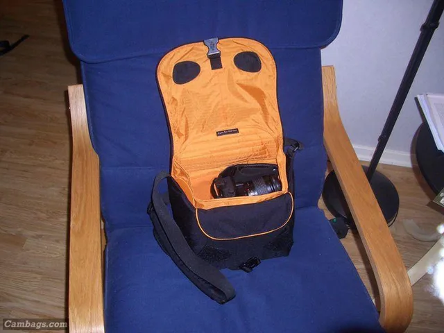 Crumpler Pretty Boy XXL, photograph by Guest, photo 2