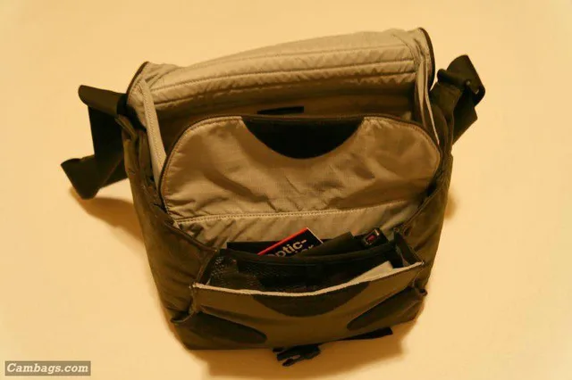 Crumpler Pretty Boy XXXL, photograph by Guest, photo 1