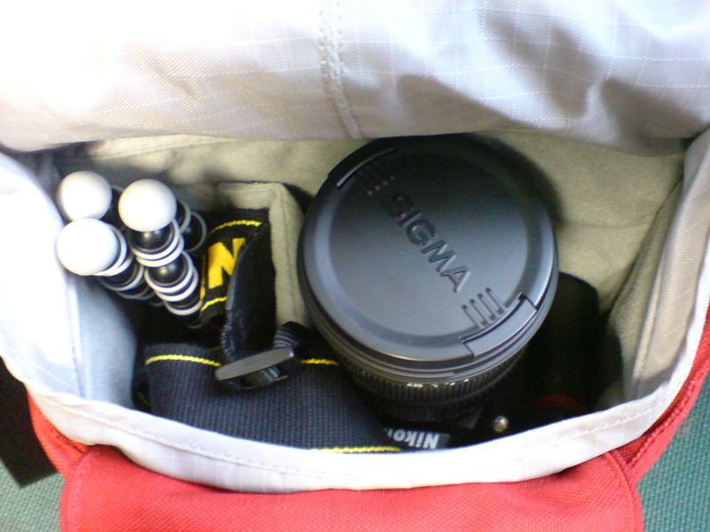Crumpler Pretty Boy L, photograph by Guest