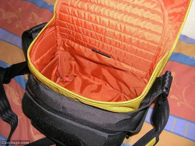 Crumpler Daily S (210), photograph by Guest, photo 4