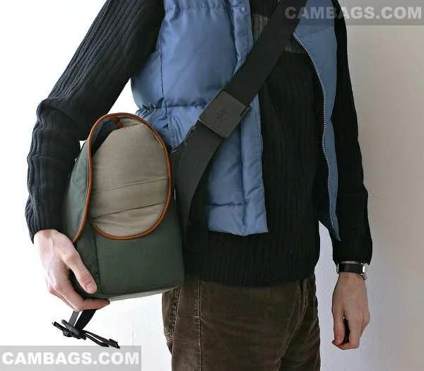 Crumpler 15 Love, photograph by Guest, photo 5