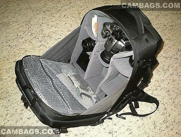 Delsey 33 Pro Digital Backpack, photograph by Guest, photo 5
