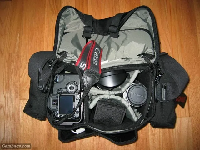 Domke J-2, photograph by Guest, photo 2