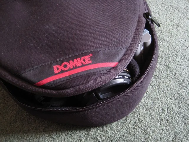 Domke Quick Shot Medium, photograph by Super User, photo 3
