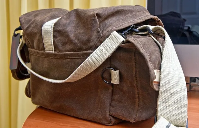 Back view / bag loaded up