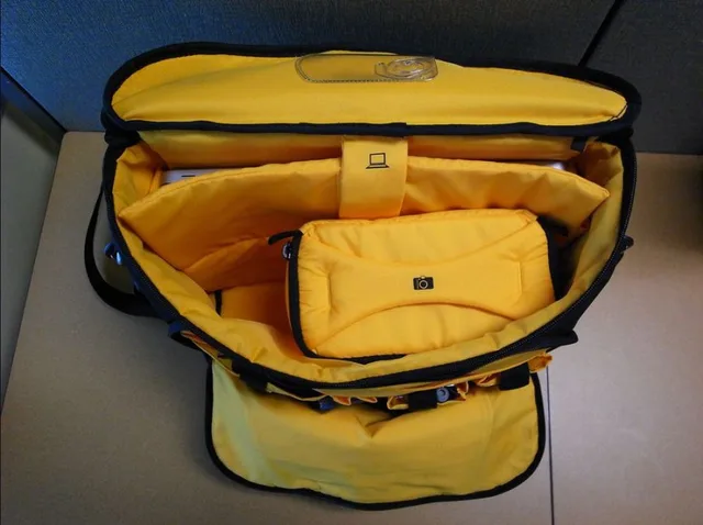 I have mixed feelings about the interior. It's thoughtfully laid out but the materials and construction feel cheap. Maybe I'm mistaking cheap for light weight. I don't know. I still like it tho. Actually the price of the bag was quite affordable so maybe
