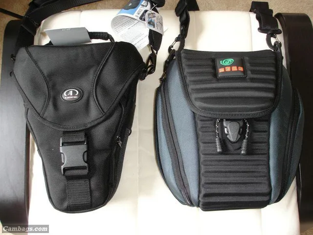 I purchased the Tamrac Pro Digital 7. Below is a pic of it next to the Kata H-14.