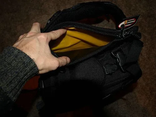 Large (back) side pocket