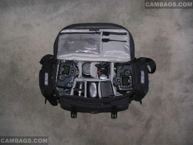 Lowepro Commercial AW MF, photograph by Guest, photo 2