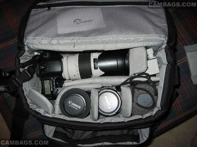 Lowepro Nova 5 AW, photograph by Guest, photo 1