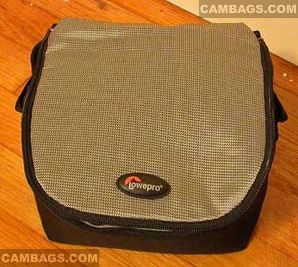 Lowepro D-Res 40AW, photograph by Guest, photo 1