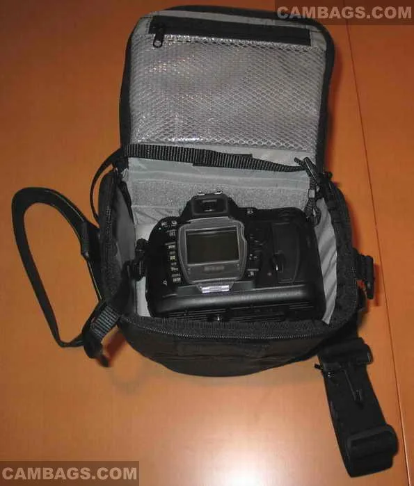 Lowepro Topload Zoom 1, photograph by Guest, photo 5