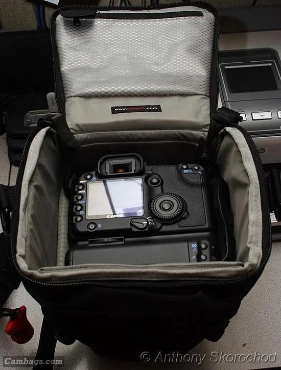 Lowepro TopLoader 75AW, photograph by Guest, photo 2
