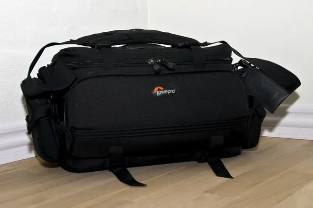 Lowepro Magnum AW, photograph by Guest, photo 3